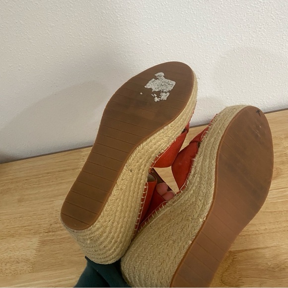 Kenneth Cole Olivia Espadrille Suede Red Platform Wedge 9 - Picture 6 of 7